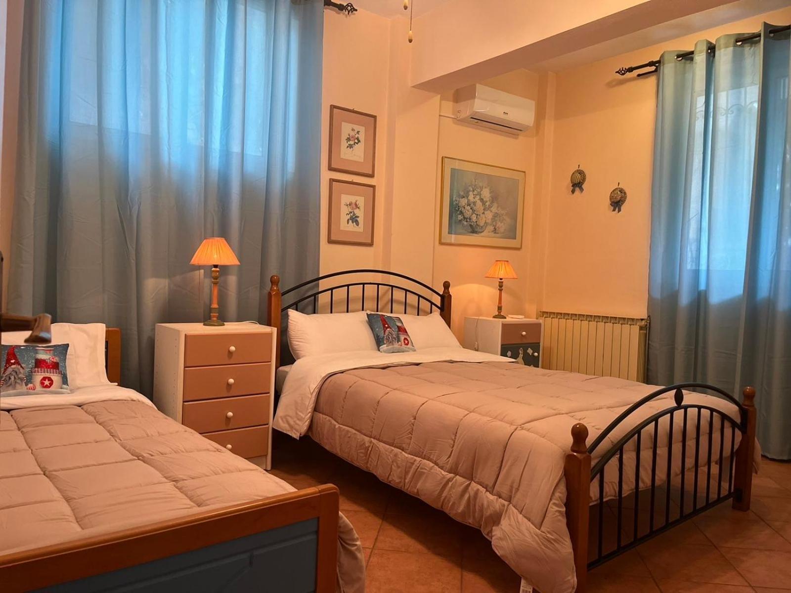 Yellow House Oropos Nea Palatia 외부 사진